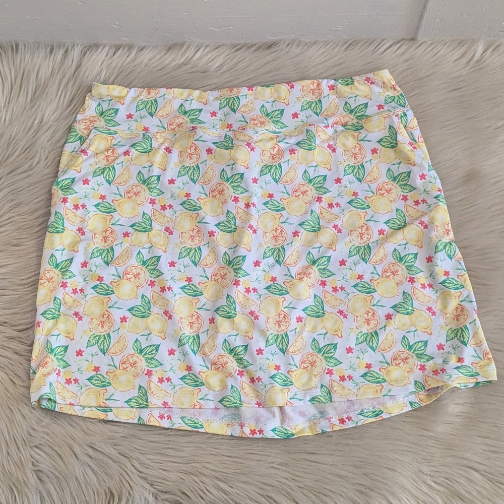 Emerald 18 white with green and yellow lemon print golf skirt size L